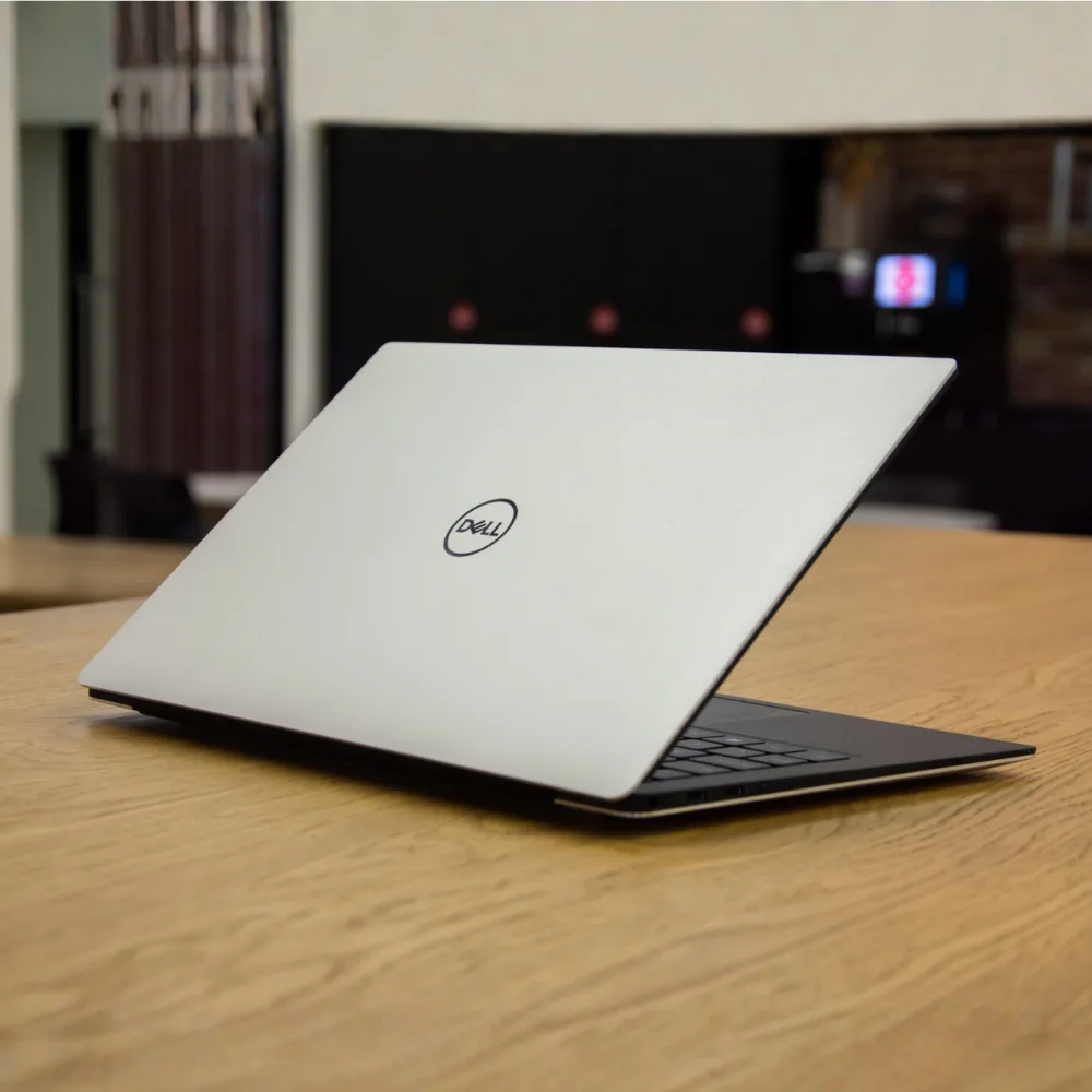 Dell XPS 9370 silver aluminum